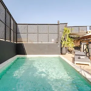 Basidi Piscine Chauffee Sur Le Toit De La Medina Guest house