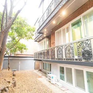 Dawoo House 1 In Hongdae 2*, Seoul South Korea